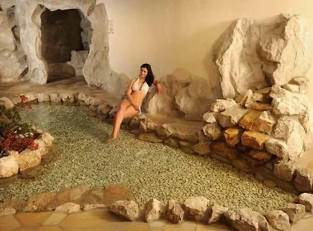 Teresa Otel