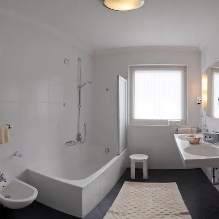 Teresa Otel San Vigilio Di Marebbe